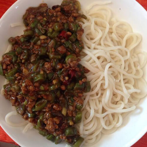 香喷喷的肉末豆角面