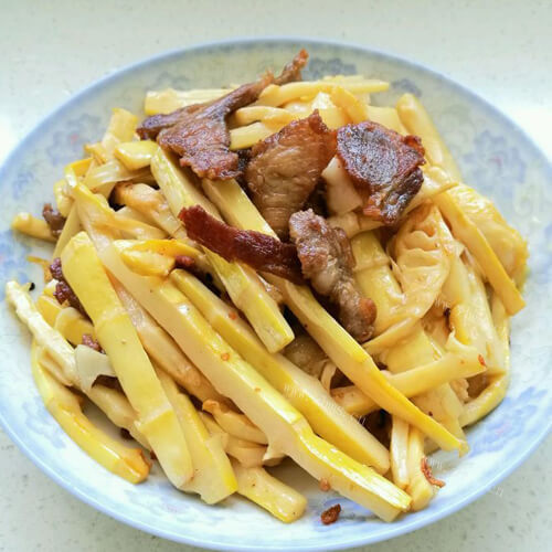 鲜美的春笋炒肉