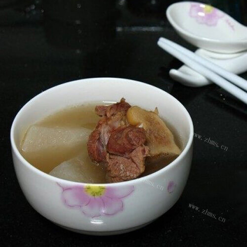 鲜香的萝卜羊肉汤