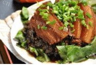 家常扣肉做法图解7)