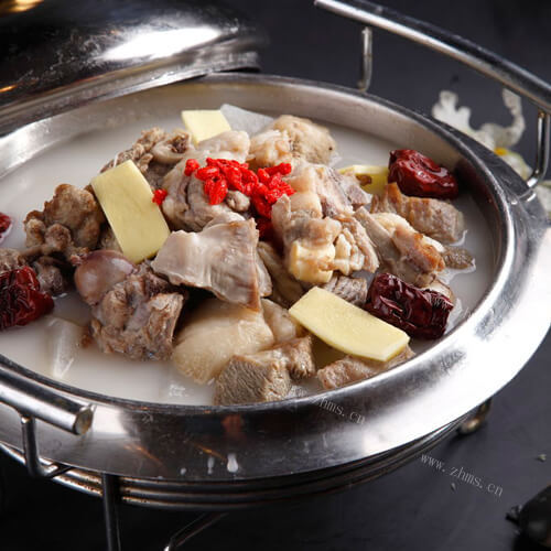 滋补鹿茸红参炖羊肉