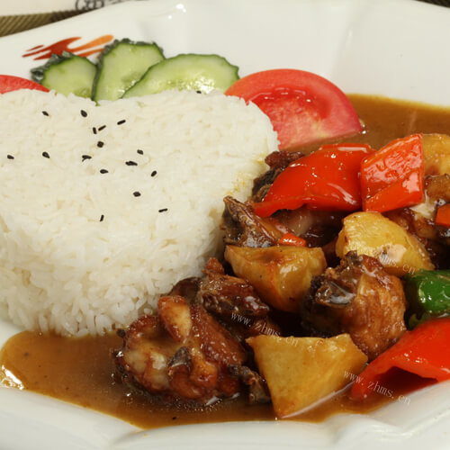 营养丰富的胡萝卜鸡肉饭