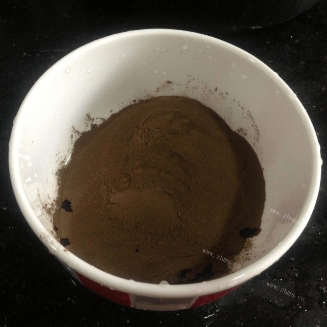 自制美味的龟苓膏做法图解2)