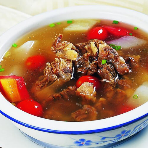 鲜美牛尾巴汤