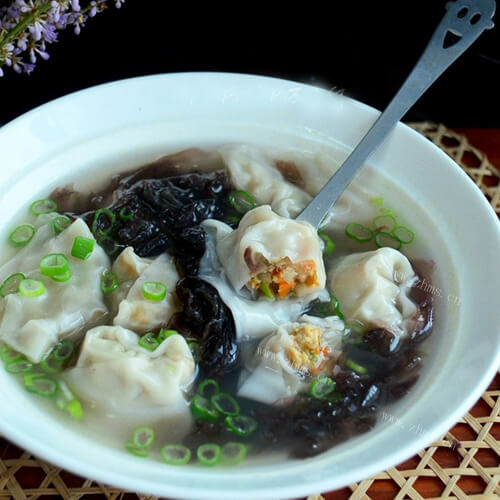 美味的鲜虾牛肉馄饨