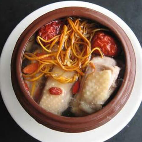 当归炖鸡