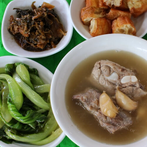 肉骨茶