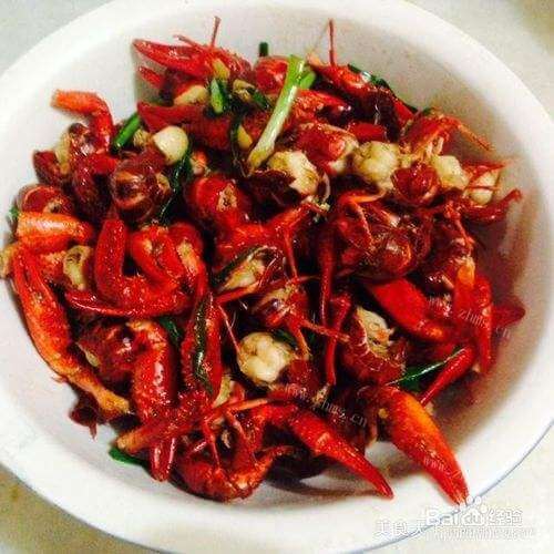 美味爆炒麻辣龙虾
