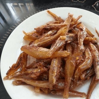 家常菜香辣小鱼干