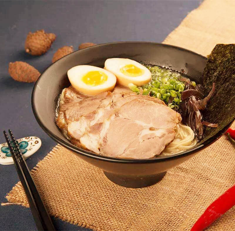 面食日式叉烧豚骨拉面
