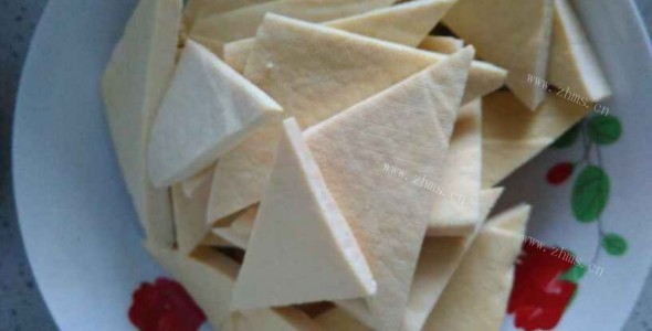 简单美味的干煸豆腐干做法图解1)