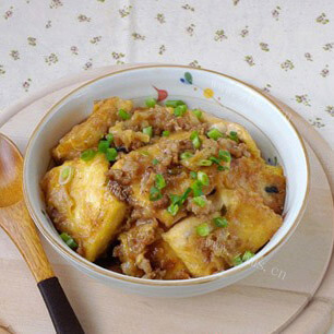 美味的蚝汁锅塌豆腐