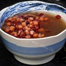 美味的薏米红豆汤