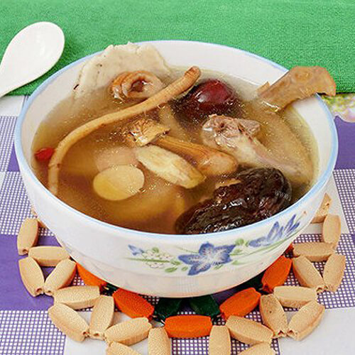 滋补人参鸽子汤