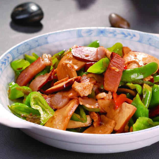 美味的腊肉豆腐干