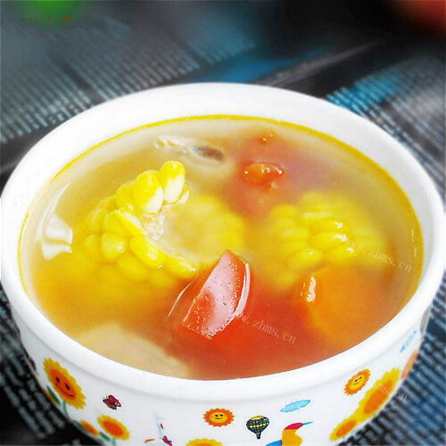 美味排骨玉米番茄汤