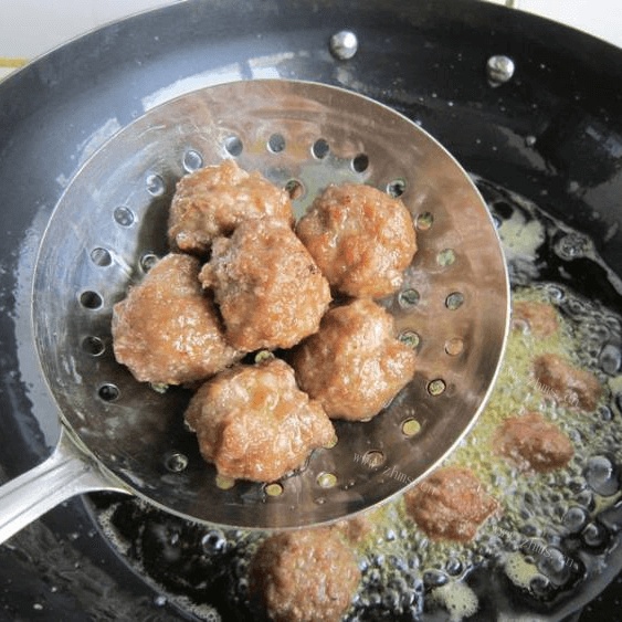 干炸牛肉丸做法图解8)