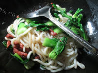 特色青菜牛柳炒乌冬面做法图解5)