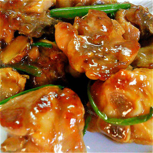 香喷喷的电饭煲姜葱焗鸡腿