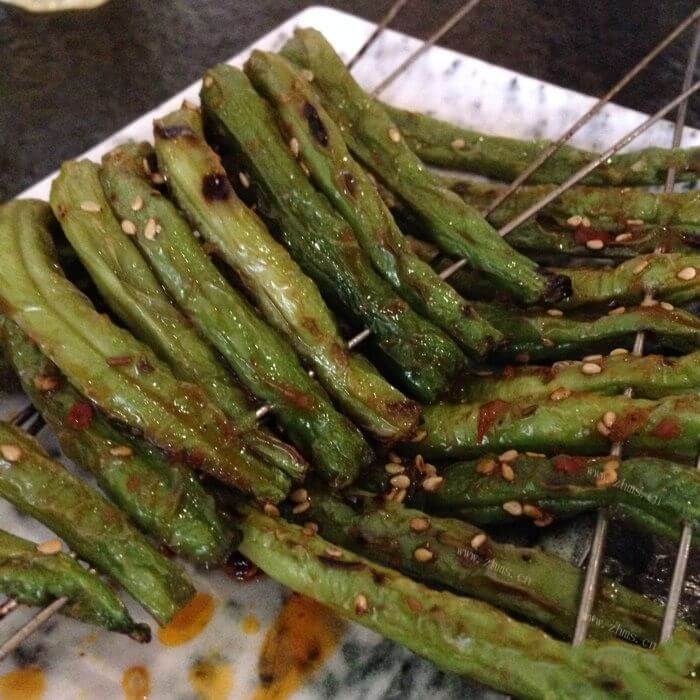 特色美食煎烤豆角