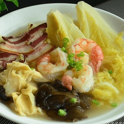 家常腊肉煲娃娃菜