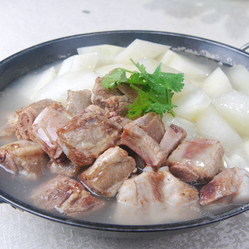 炖菜排骨炖苦瓜