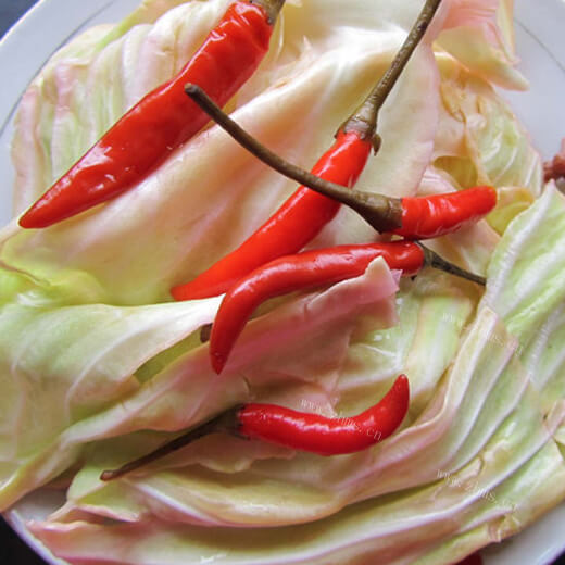 特色菜老坛四川泡菜