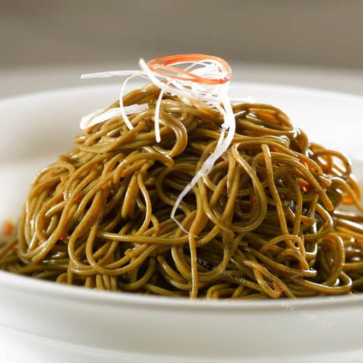 美味葱油拌荞麦面