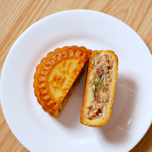 美味的五仁苏式月饼
