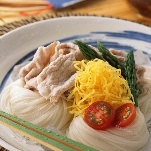 美味的蛋煎龙须面