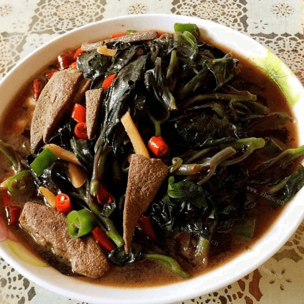 家常菜血皮菜炒猪肝