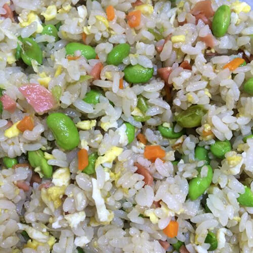 美味的西红柿菠菜炒饭