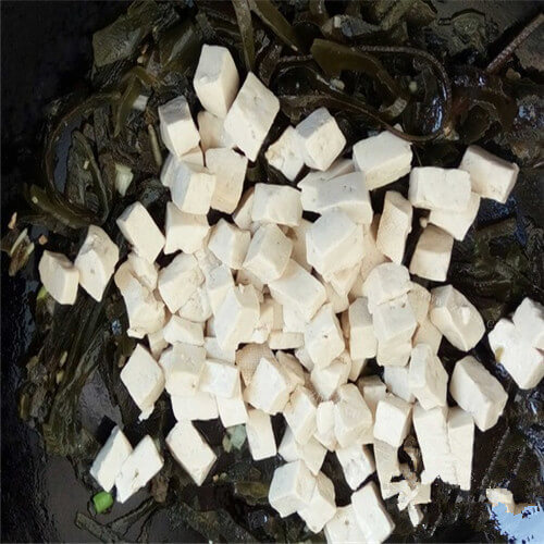 海带豆腐汤做法图解6)