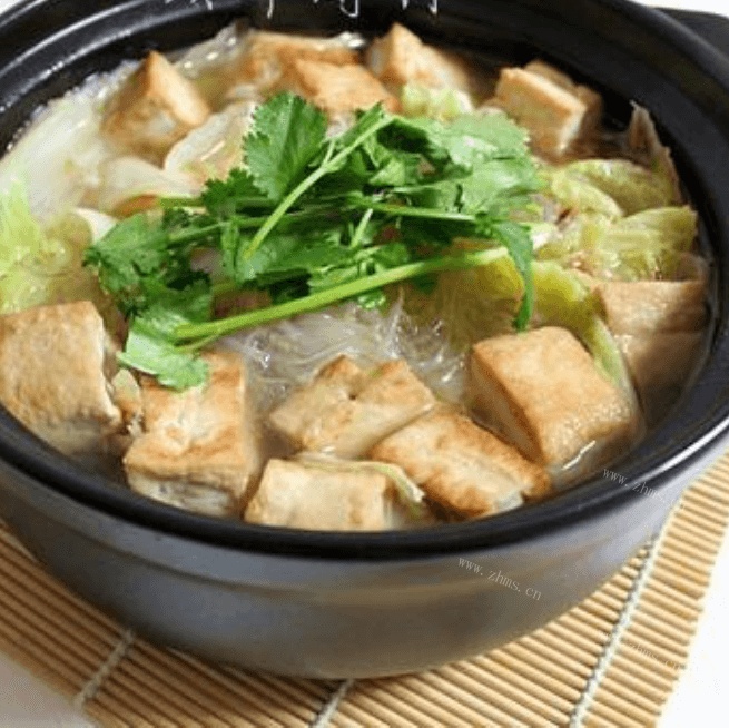 清单白菜粉丝豆腐煲