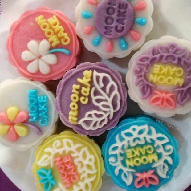 水晶翡翠蔓越莓冰皮月饼