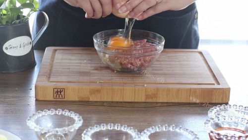 让你食欲十足的红油抄手做法图解3)