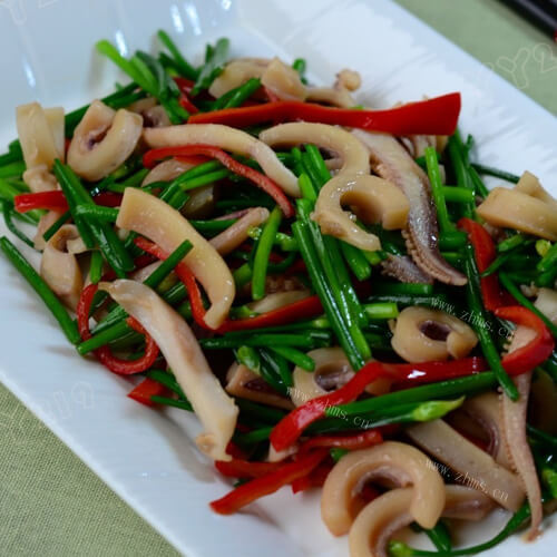 家常鱿鱼炒韭菜