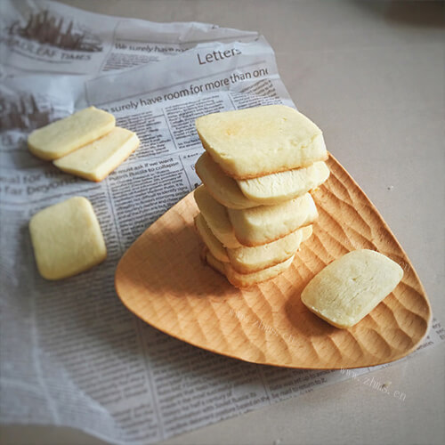奶香十足炼乳脆饼