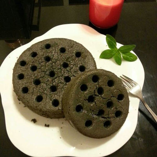 漂亮的煤球蛋糕