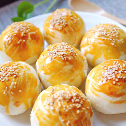 美味的蛋黄酥（烤箱版） 