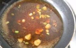 鲜嫩砂锅豆腐酿做法图解2)