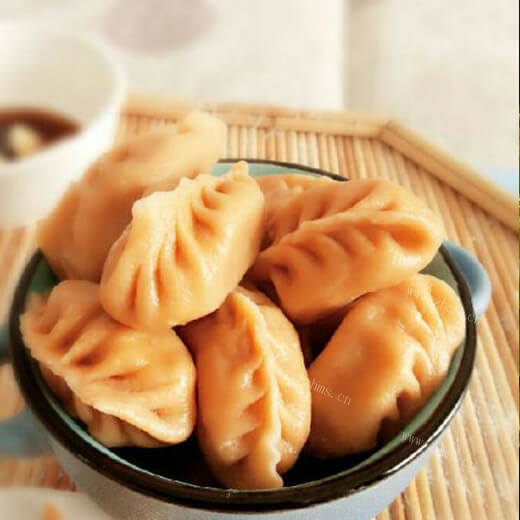 鲜美白菜紫甘蓝猪肉饺子
