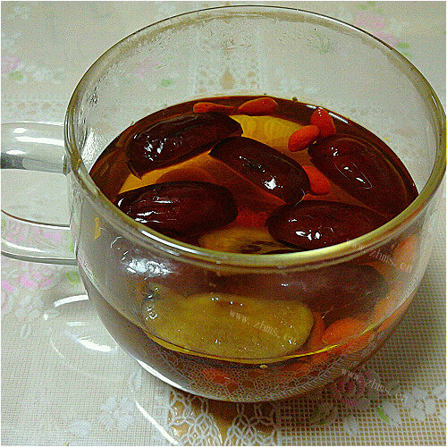 养颜的红枣枸杞茶