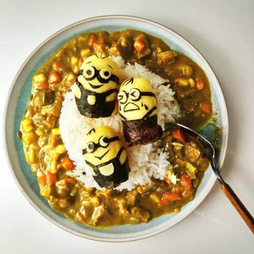 DIY小黄人咖喱牛肉饭