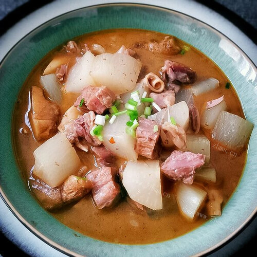 萝卜炖牛肉