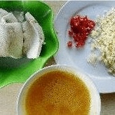 家常菜笋尖臭豆腐炒蛋做法图解1)