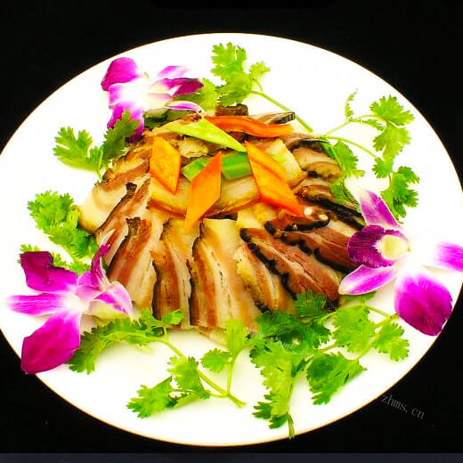 营养的剁椒拌芹菜叶