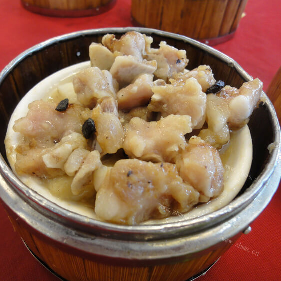 粘稠豉汁排骨蒸芋头