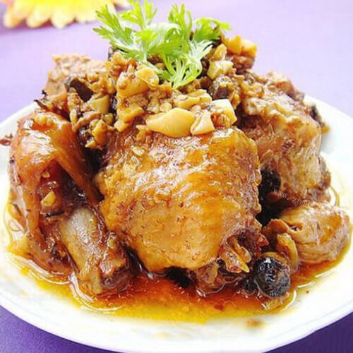 可口的豆豉烧鸡腿