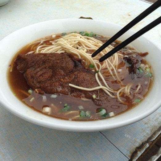 鲜美的熏鱼银丝面